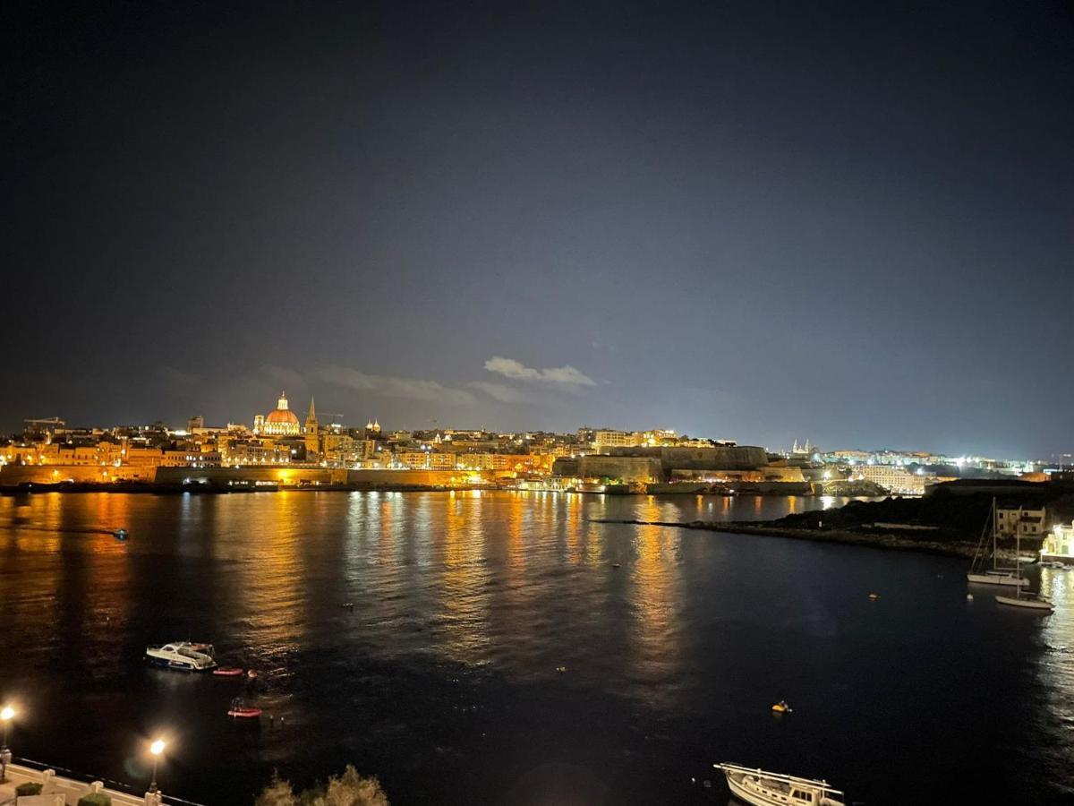 Sliema Seaview & Seafront- Apt 9, 49 Tigne Point Mansions ภายนอก รูปภาพ